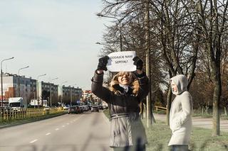 Protest przed szpitalem w Łomzy - NIE dla szpitala zakaźnego