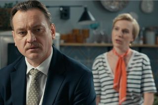 Barwy szczęścia, odcinek 3239: Zachwyt Stefaniaka propozycją Bazylowa. Oferta skrzywdzenia Soni będzie dla niego jak prezent – ZDJĘCIA