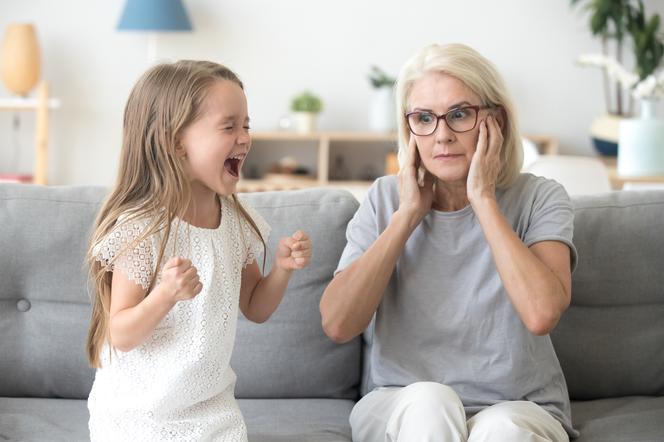 Babcia - bezpłatna opiekunka do wnuków? Jak odmówić zajmowania się wnukami?