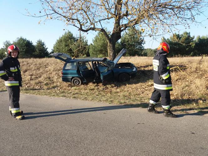 Groźny wypadek pod Bydgoszczą. Jedna osoba trafiła do szpitala! [ZDJĘCIA]