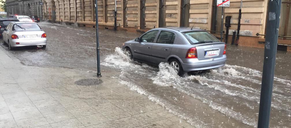 Krajobraz centrum Łodzi po burzy