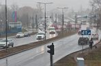 W centrum Bydgoszczy osobówka zderzyła się z autobusem miejskim. Policjanci wskazują sprawcę