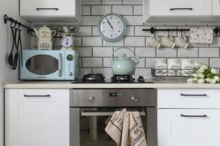 Klimatyczne mieszkanie w bloku Marzeny z Jaworzna – użytkowy vintage