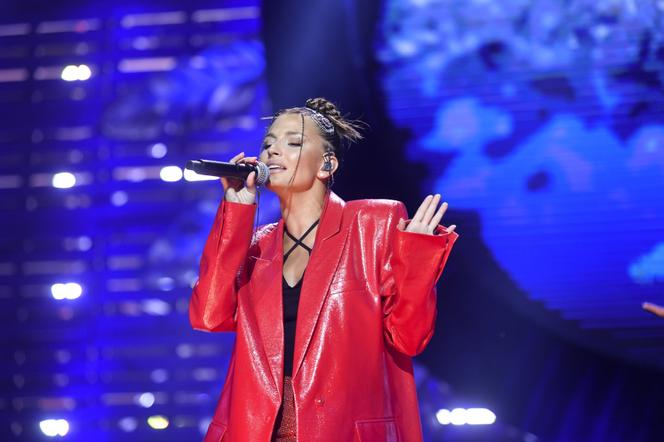 Julia Wieniawa kusi i olśniewa. Dodała TE zdjęcia a fanom z wrażenia opadła szczęka!