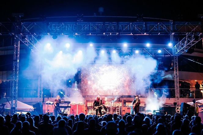 Black Country Communion