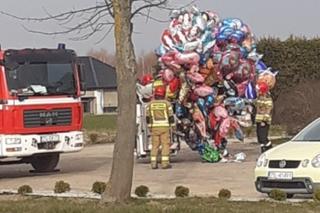 Ratowali... baloniki! Niecodzienna akcja strażaków spod Sławna