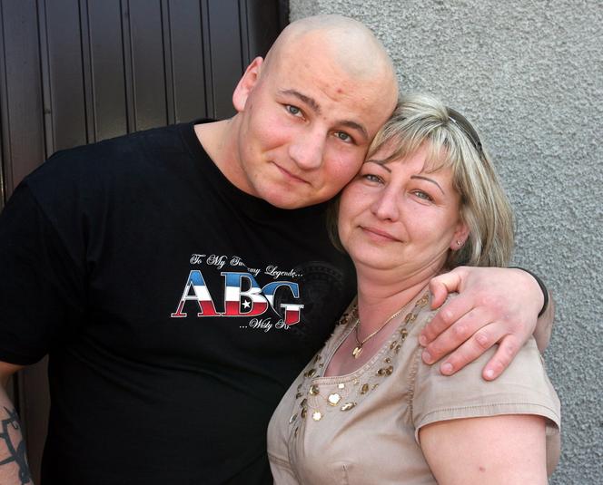 Artur Szpilka z mamą