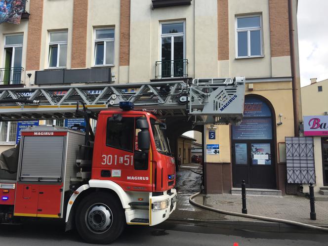 Lublin: Pożar w szkole w centrum miasta. Ewakuacja uczniów