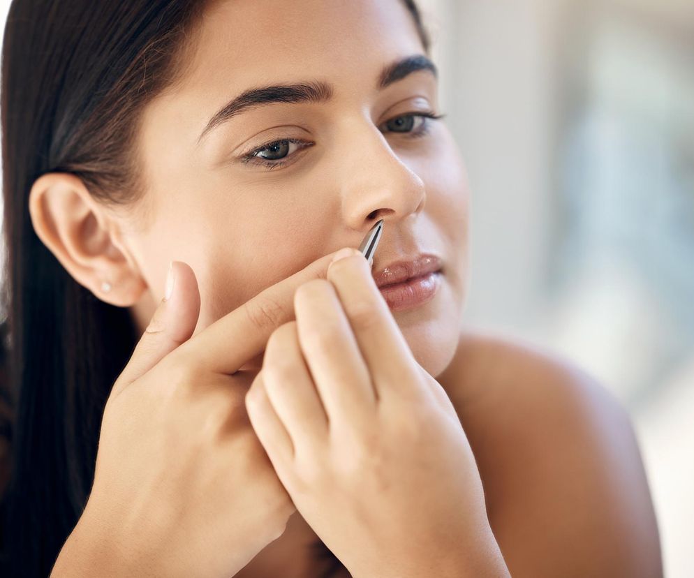 Co się dzieje, gdy usuwasz włosy w nosie? Zdradzamy nieznane skutki