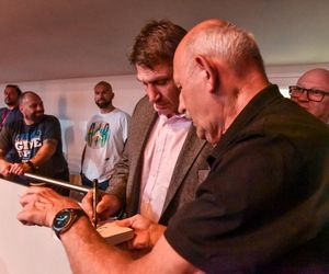 Andrzej Gołota przyjechał do Torunia. Obserwował mecz bokserski Pomorzanina