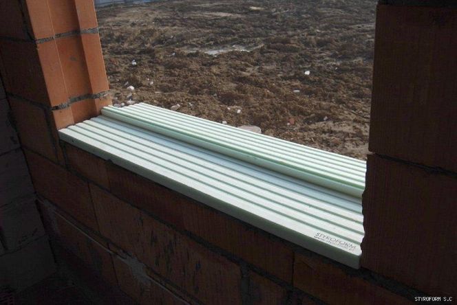 Ciepły parapet z polistyrenu ekstrudowanego XPS