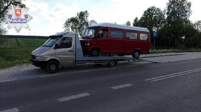 Niesprawny bus woził pasażerów! Totalnie nie nadawał się do jazdy