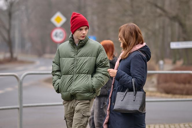 Ada bawi się w Sherlocka i "odkrywa" nowy "romans".