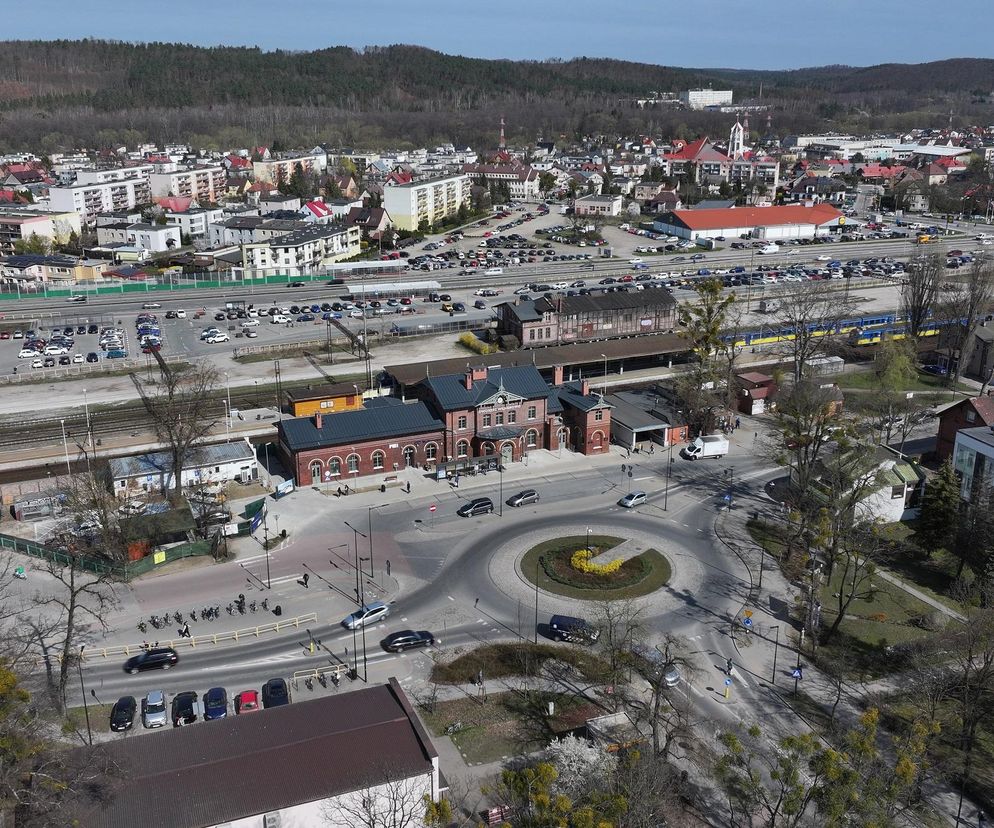 150-letni dworzec na Pomorzu znów jest wizytówką miasta. Wypiękniał po remoncie
