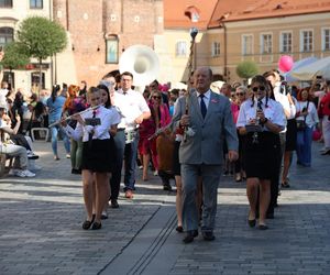 W centrum Lublina królował róż! Przez miasto przeszedł Marsz Różowej Wstążki