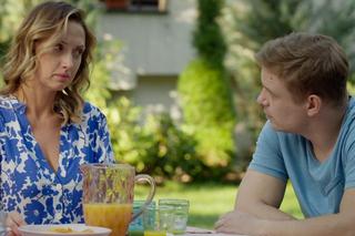 	Barwy szczęścia odc. 2944. Asia Sokalska (Anna Gzyra), Hubert (Marek Molak)