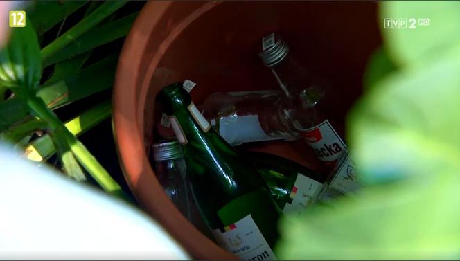 Barwy szczęścia, odc. 2160. Sabina (Barbara Kurzaj) ukrywa alkohol