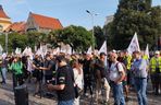 Paraliż w Katowicach. Rozpoczął się protest górników i hutników. Stal się hartuje, a rząd ją rujnuje