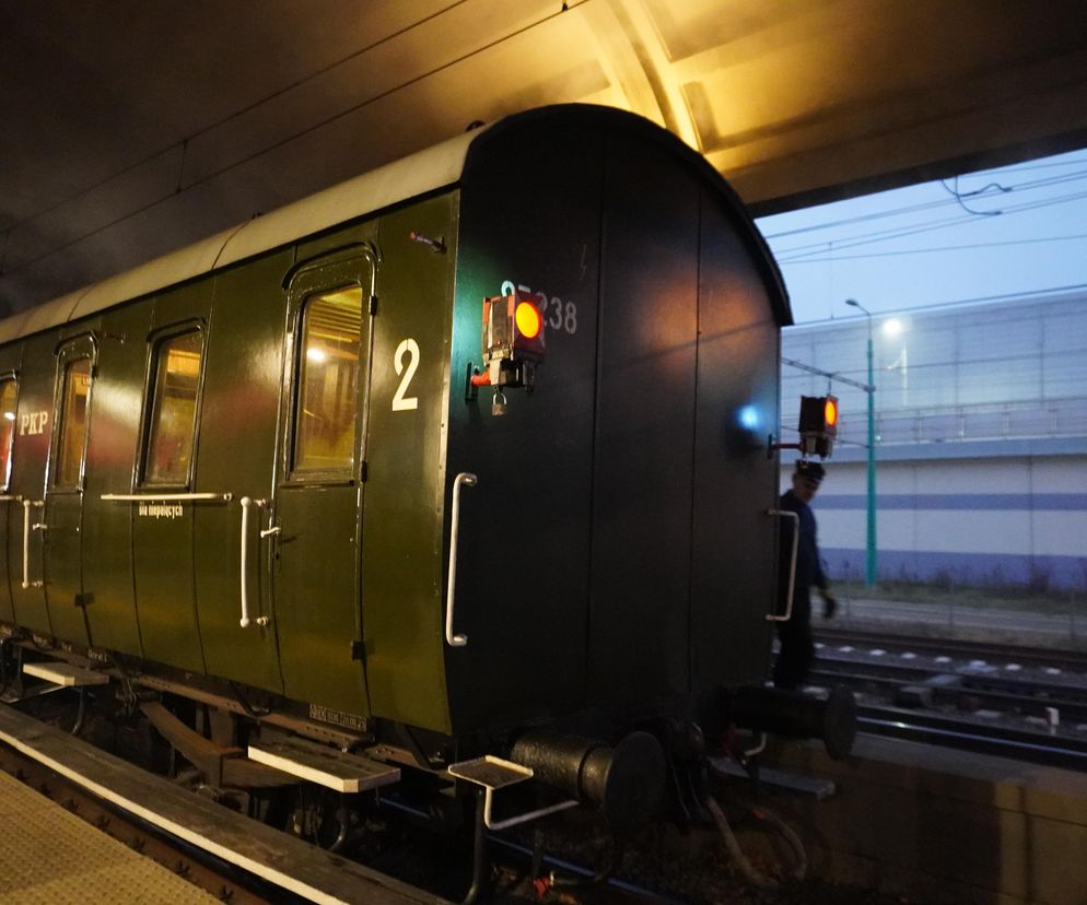 Inscenizacja przyjazdu Ignacego Paderewskiego do Poznania w przeddzień rocznicy wybuchu Powstania Wielkopolskiego