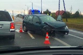 Wypadek na trasie Łańcut-Rzeszów, dachował samochód, są utrudnienia w ruchu! [ZDJĘCIA]