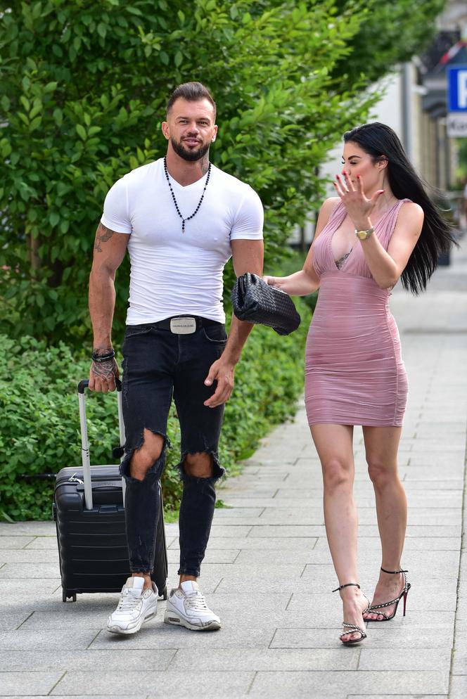 Modelka "Playboya" przyłapana z gwiazdą filmu "365 dni"!