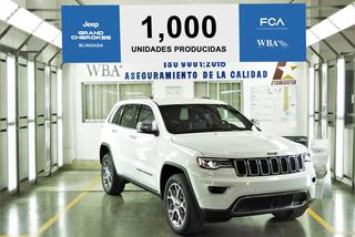 Jeep w Meksyku sprzedaje samochód, który pozwoli przeżyć strzelaninę. To opancerzony Grand Cherokee