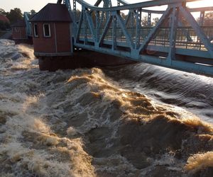 Kiedy woda we Wrocławiu zacznie opadać? Dane IMGW