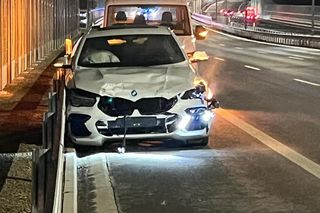 Dwa bmw zderzyły się na północnej obwodnicy Krakowa. Drogę otwarto niespełna 10 godzin wcześniej 