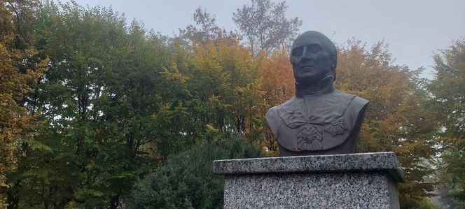 Zamojski Park jesienią