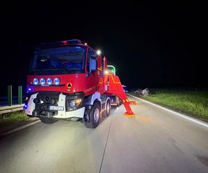 Wypadek autokaru wojskowego na autostradzie A4. Wielka akcja służb ratunkowych [ZDJĘCIA]