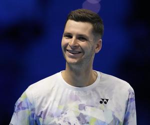 OFICJALNIE: Hubert Hurkacz zagra z Novakiem Djokoviciem w ATP Finals! Stefanos Tsitsipas wycofał się!