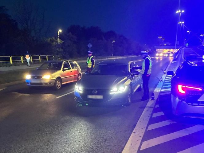 Policjanci z Torunia przeprowadzili akcję pt. "Trzeźwy poranek". Korki w mieście