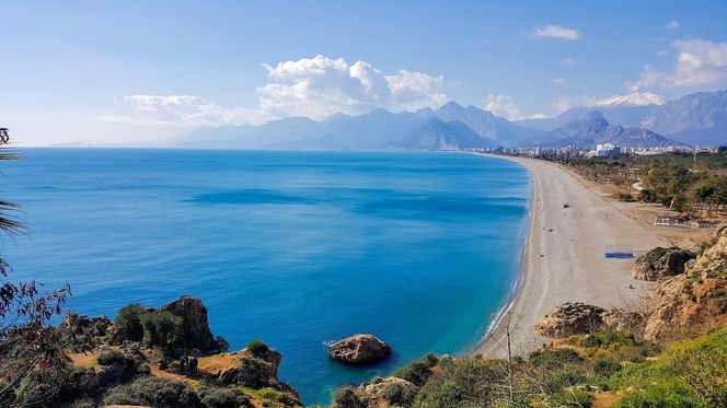 "Brama Morza Śródziemnego" jest idealna na city break z Rzeszowa. Antalya z pewnością cię nie zawiedzie 