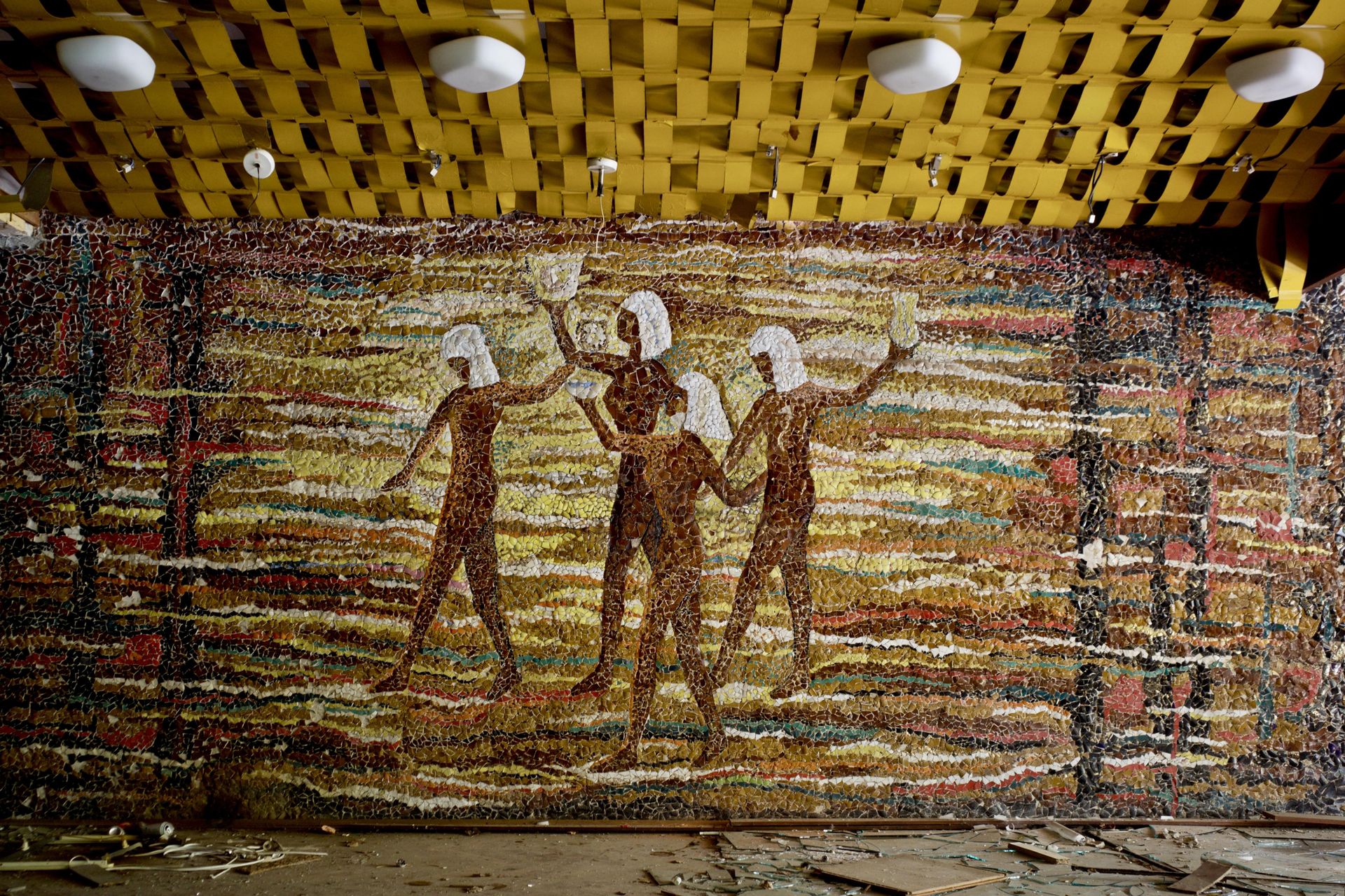 Mozaika w Kiekrzu po