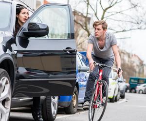 Czy rowerzysta zawsze ma pierwszeństwo? Sprawdź zasady i wybierz najlepsze ubezpieczenie dla ekocyklistów