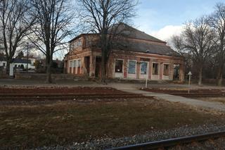 Platerów: Dawny dworzec kolejowy to ruina