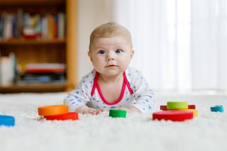 4-miesięczne dziecko - rozwój, zdrowie, żywienie w 4 miesiącu życia niemowlaka