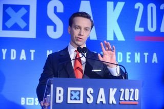 Bosak grzmi ws. działki pod CPK! Domaga się dymisji człowieka PSL!