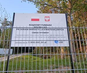 Zmodernizowana plaża na Mazurach przyciąga wielu turystów. Z jakich atrakcji można korzystać? Zobacz zdjęcia!