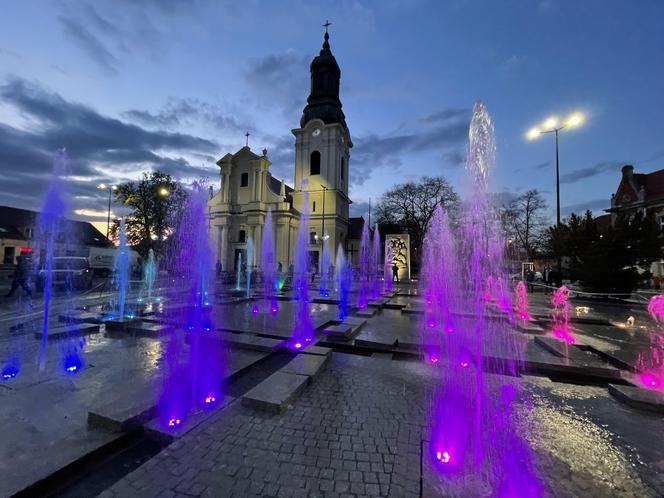 Fontanna w Starym Fordonie uruchomiona na próbę! Mieszkańcy byli zachwyceni [ZDJĘCIA]