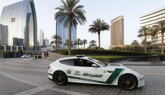 Ferrari FF police Dubai