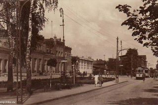 Tak zmieniał się dworzec Olsztyn Główny. Po dawnej wieży zegarowej nie ma znaku