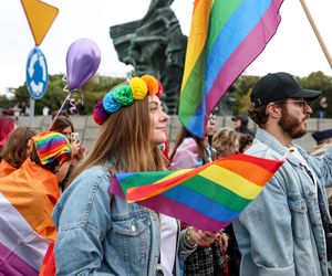 Marsz Równości w Katowicach 2025. Setki ludzi przeszło ulicami miasta. Były protesty