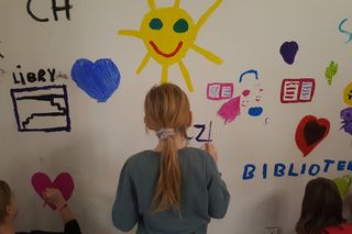 Do malowania zaproszono uczniów z bydgoskiej podstawówki