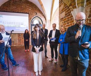 arch. Katarzyna Dybała, Politechnika Śląska, Laureatka wyróżnienia równorzędnego (pośrodku)