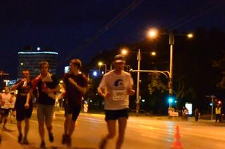 WROCŁAW: I Nocny Półmaraton odwołano, biegacze pobiegli nielegalnie