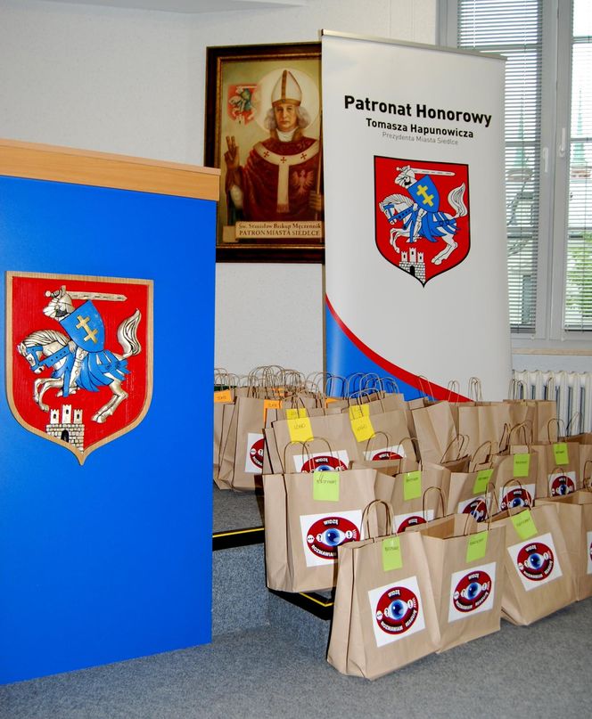 Każdy z uczestników konkursów zorganizowanych w ramach kampanii profilaktycznej - został nagrodzony