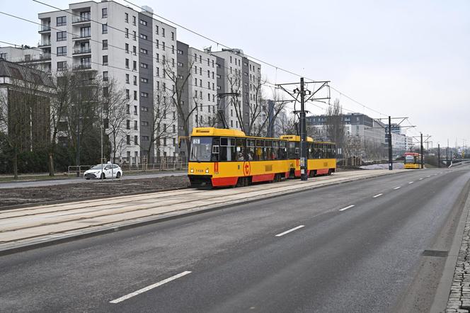 Tramwaj wozi już na Wolę. Torowisko na Kasprzaka otwarte