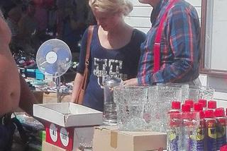 Janusz zapomniał skarpet