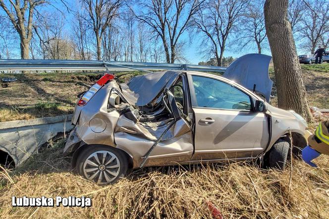 Poważny wypadek z udziałem motocyklisty w okolicach Sławy 